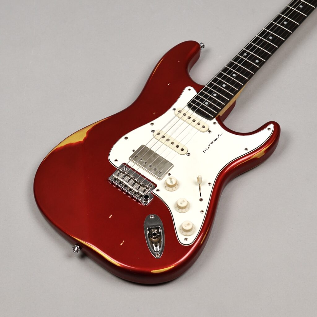 Candy Apple Red over Gold › Lead Guitars